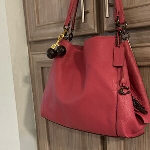 Coach Dalton 31 Pink Pebbled Leather NWOT w/gun metal hardware/bag charm